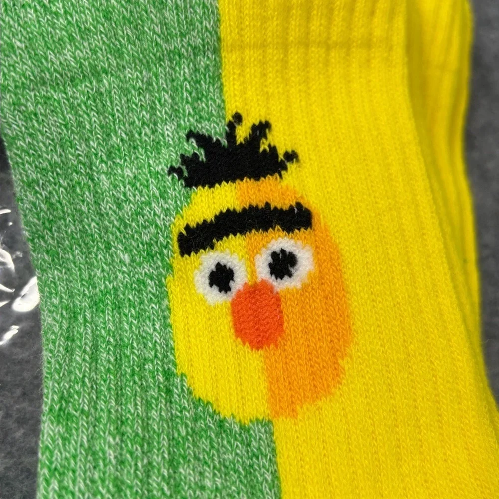 Bombas Sesame Street green and yellow  Colorful Character Socks youth